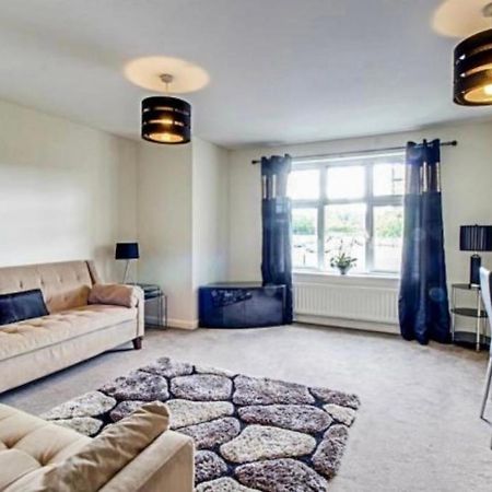 The Wickets - 2 Bedroom Apartment Overlooking Cricket Club Marton-in-Cleveland Exteriér fotografie