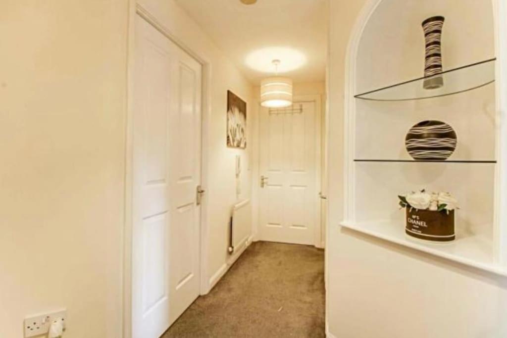 The Wickets - 2 Bedroom Apartment Overlooking Cricket Club Marton-in-Cleveland Exteriér fotografie